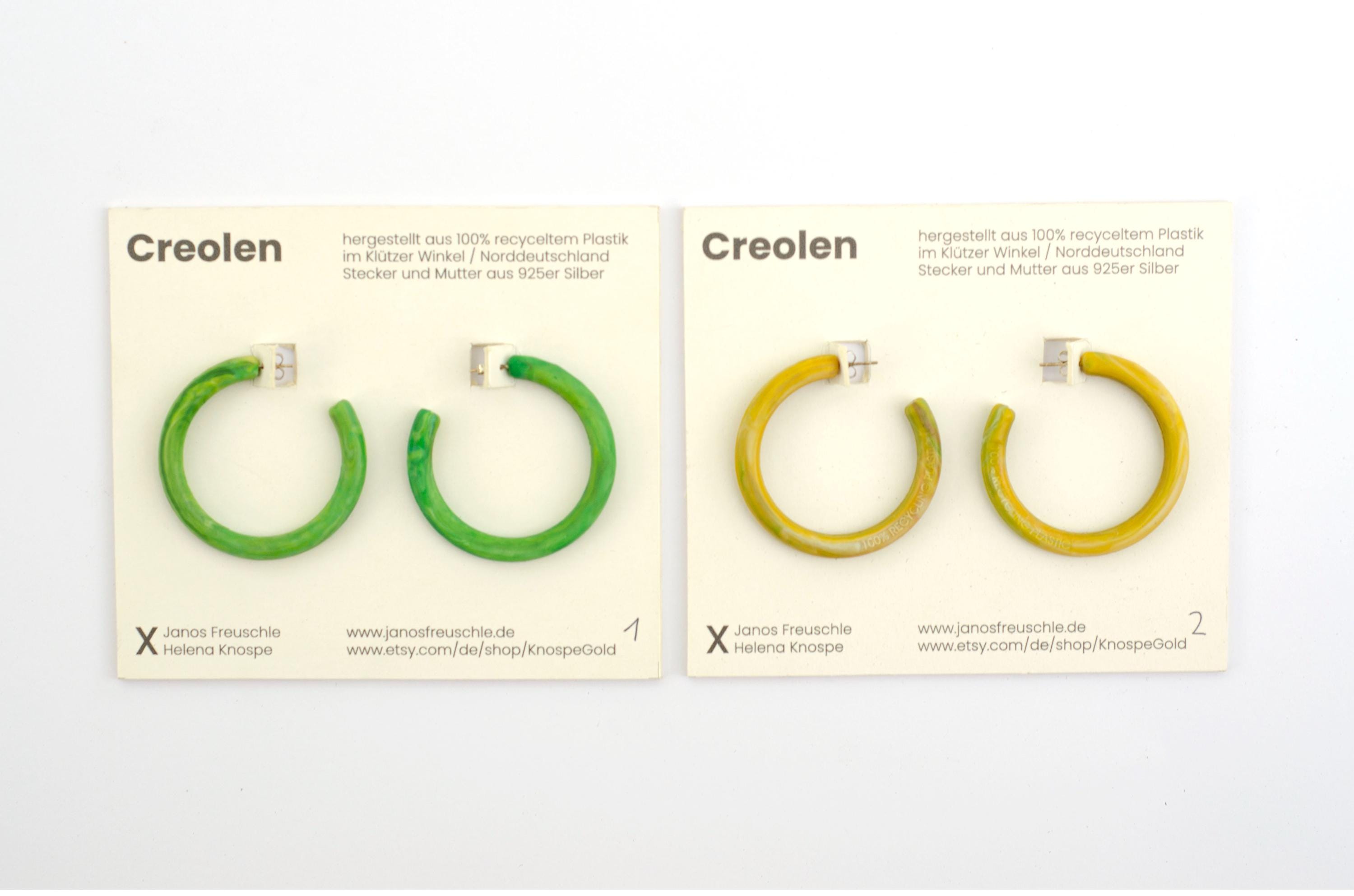 Boucles D'oreilles Créoles En Plastique Colorées - Modèle été, Imposant, Neuf Sans Emballage