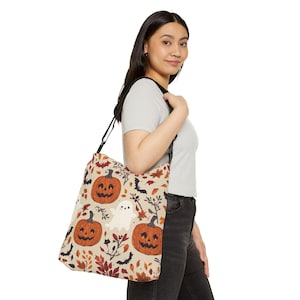 Bolso de mano con diseño de fantasmas en un campo de calabazas (ajustable)
