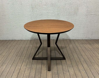 Oak Table, Round Table, Wooden Table, Metal Legs, Stylish Wooden Table, Modern Table, Diameter 100cm