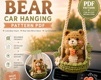 Puede incluir: Un patrón PDF de ganchillo para colgar en el coche con un oso marrón que sostiene una zanahoria naranja, sentado en una cesta de ganchillo verde con flores blancas. El texto dice CROCHET BEAR CAR HANGING PATTERN PDF, BEGINNER FRIENDLY, DETAILED GUIDE, ADORABLE DESIGN, PERFECT HANDMADE GIFT, MADE WITH LOVE, LIGHTWEIGHT & DURABLE, CUTE & UNIQUE, PERFECT FOR ANY CAR.