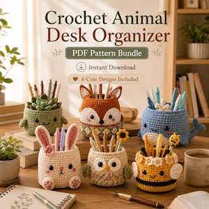 Pode incluir: Uma coleção de seis organizadores de mesa em crochê com designs de suculenta, raposa, baleia, coelho, coruja e abelha. A imagem inclui o texto Crochet Animal Desk Organizer, PDF Pattern Bundle, Instant Download e 6 Cute Designs Included.