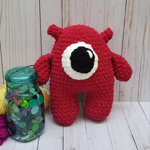 Crocheted Amigurumi Monster named &quot;Dale&quot;