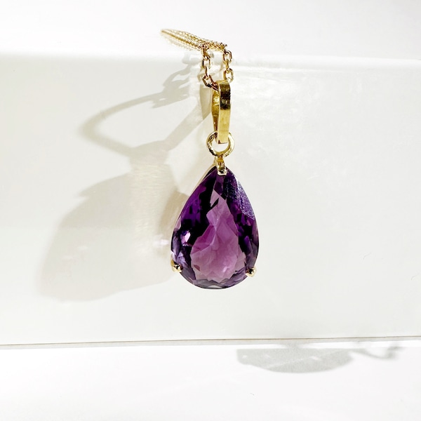 18k gold amethyst pendant, Vintage gold amethyst, Amethyst drop pendant, Gold amethyst pendant, Retro gold amethyst (circa 1970)