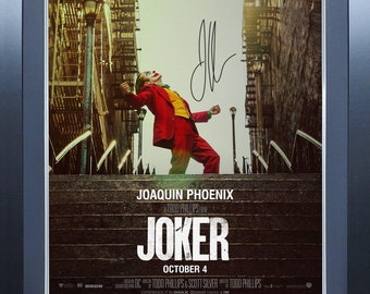 El Joker firmó el cartel de la película.
