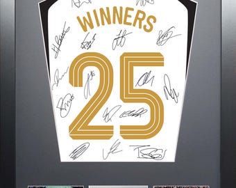 Rama koszulki z autografem zwycięzców Pucharu Ligi Angielskiej Newcastle 2025