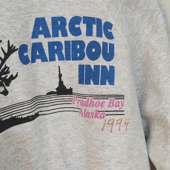 Vintage 1994 arctic caribou inn Alaska sweatshirt - image 2