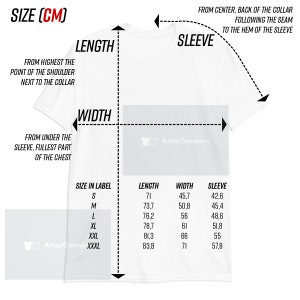 Puede incluir: Una camiseta blanca con una tabla de tallas en cent&iacute;metros. La tabla muestra la longitud, el ancho y la longitud de la manga para las tallas S, M, L, XL, XXL y XXXL.