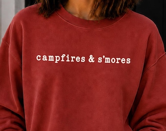 Fogatas y S'mores PNG SVG / Paquete de 3 colores Diseño minimalista de camiseta de otoño / Sudadera sencilla para acampar / Clima acogedor (Descarga digital instantánea)