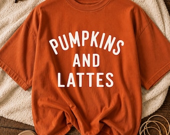 Pompoenen en lattes PNG SVG | 3 kleuren herfstshirt | Ontwerp herfstseizoen (directe digitale download)