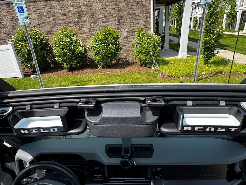 Black ABS Plastic Sunglass Tray W/Colored Text For 2021+ Ford Bronco. Bild 2