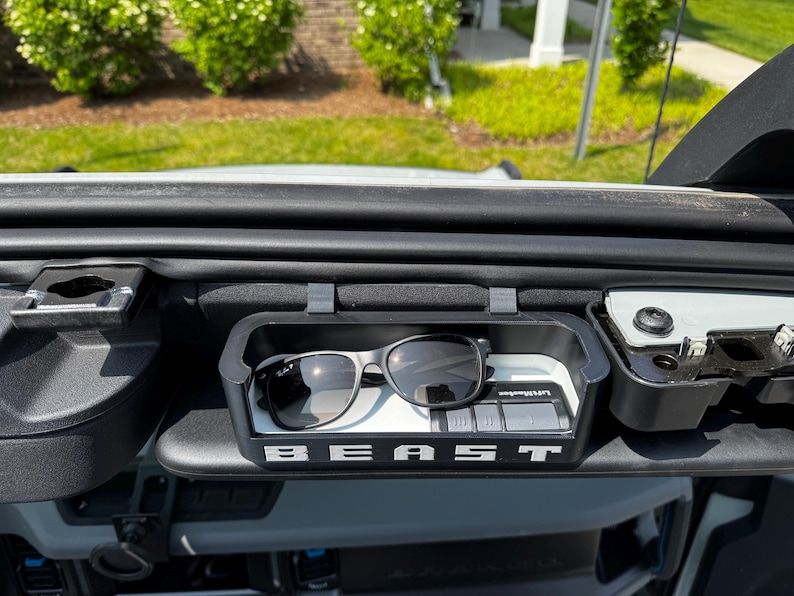 Black ABS Plastic Sunglass Tray W/Colored Text For 2021+ Ford Bronco. Bild 4