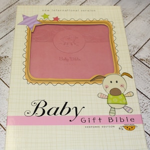 Personalized * Baby Gift Bible - Baby Girl Gift Bible - New International Version (NIV)  - Pink Leathersoft - Custom Name Imprint