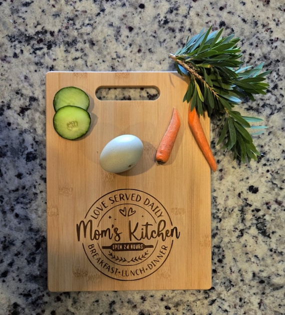Custom Bamboo Cutting Board, Personalized Mom Gift