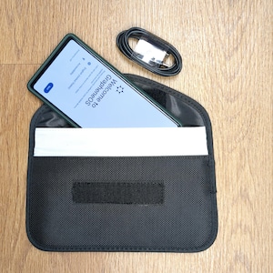 Degoogled Privacy & Security Hardened Google Pixel Phone + Faraday Bag / Pouch