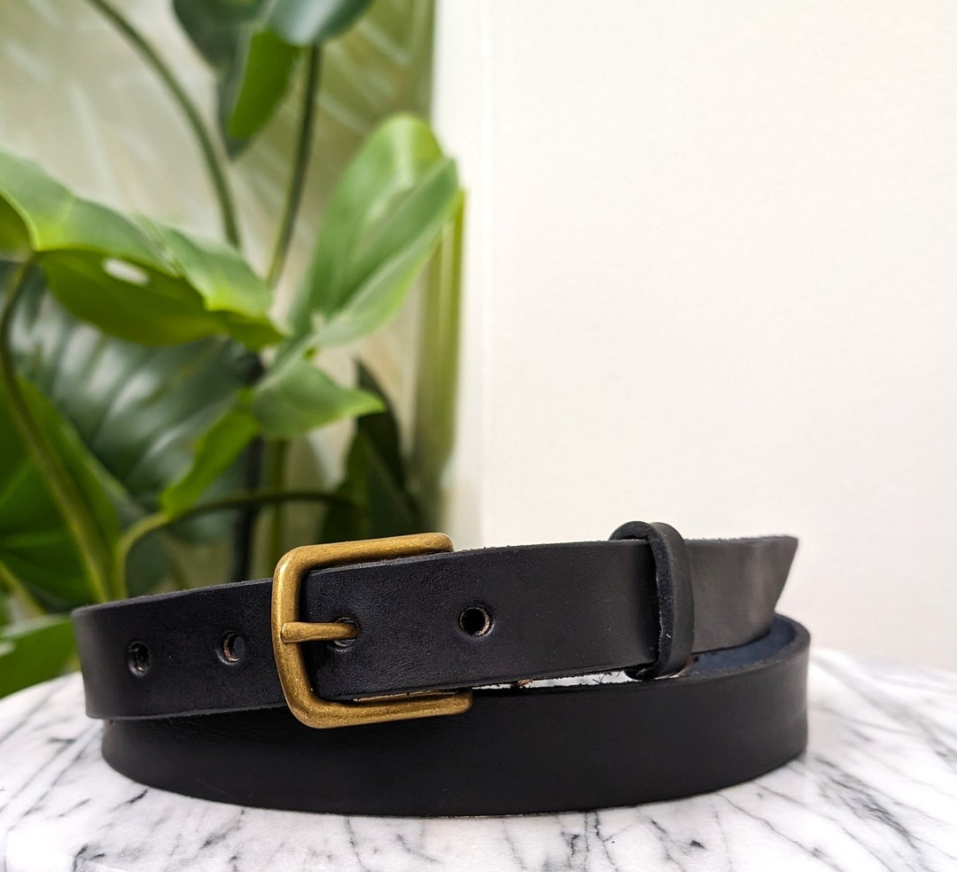 BLACK WIDE LEATHER BELT WITH BRASS RING BUCKLE