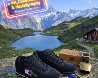 Vintage Swiss Alpine Fantasy Floral Embroidered Suede Boots 90s Boho Cottagecore