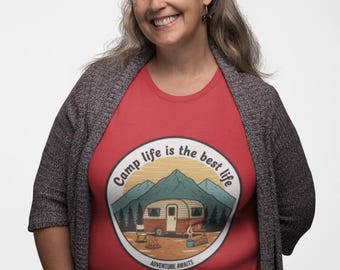 Camiseta Camp Life Caravan / Camper vintage, montañas, vida al aire libre