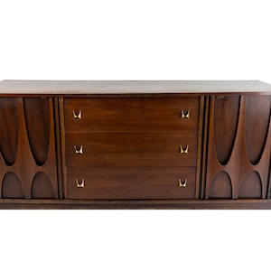 Broyhill Brasilia Triple Dresser