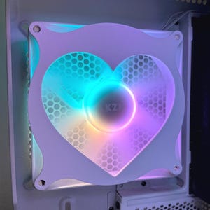 Recorte en forma de corazón - Cubierta/rejilla/cubierta para ventilador de ordenador - Impresión 3D personalizada - 120 mm