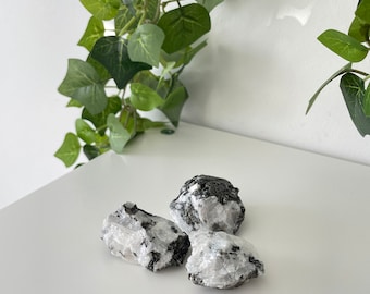 Rough Rainbow Moonstone ~ Rough/Raw Rainbow Moonstone From India ~ Blue Specs & Flashes ~ Raw Moonstone ~ Rough Crystals ~ Rainbow Moonstone