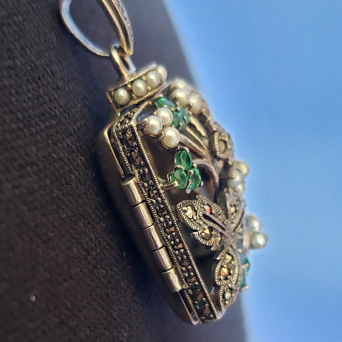Collar Medallón Art Nouveau Plata De Ley 925 - Con Esmeralda Y Marcasita - Estilo Vintage Y Elegante