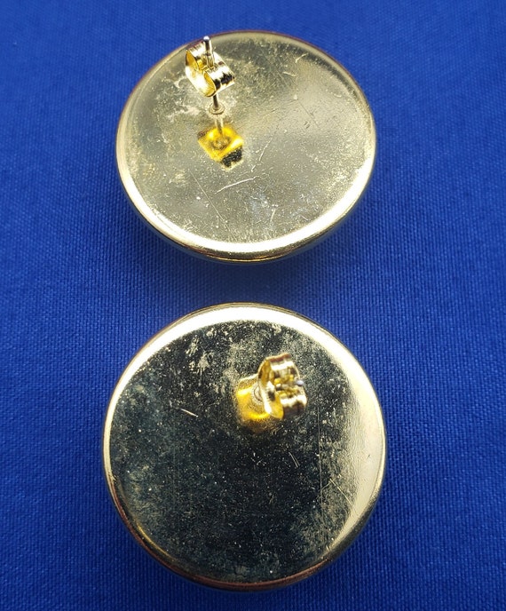 Vintage Large Gold Pearl Stud Earrings - image 9