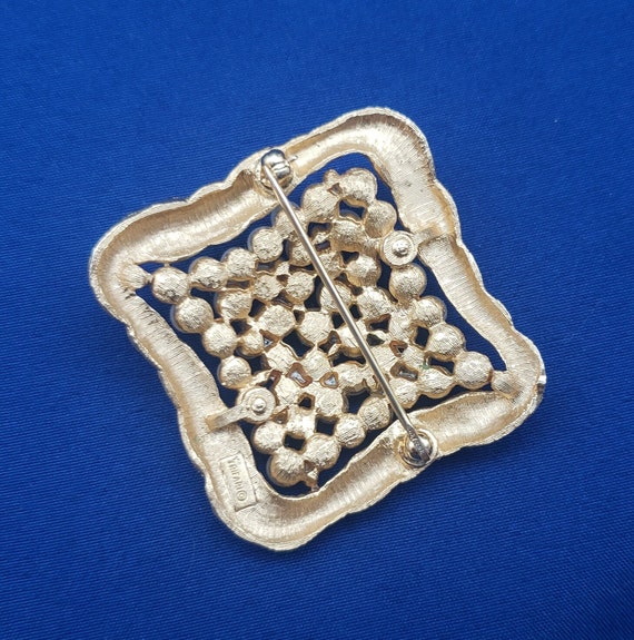 Gold Pearl Square Brooch by Crown Trifari - image 9