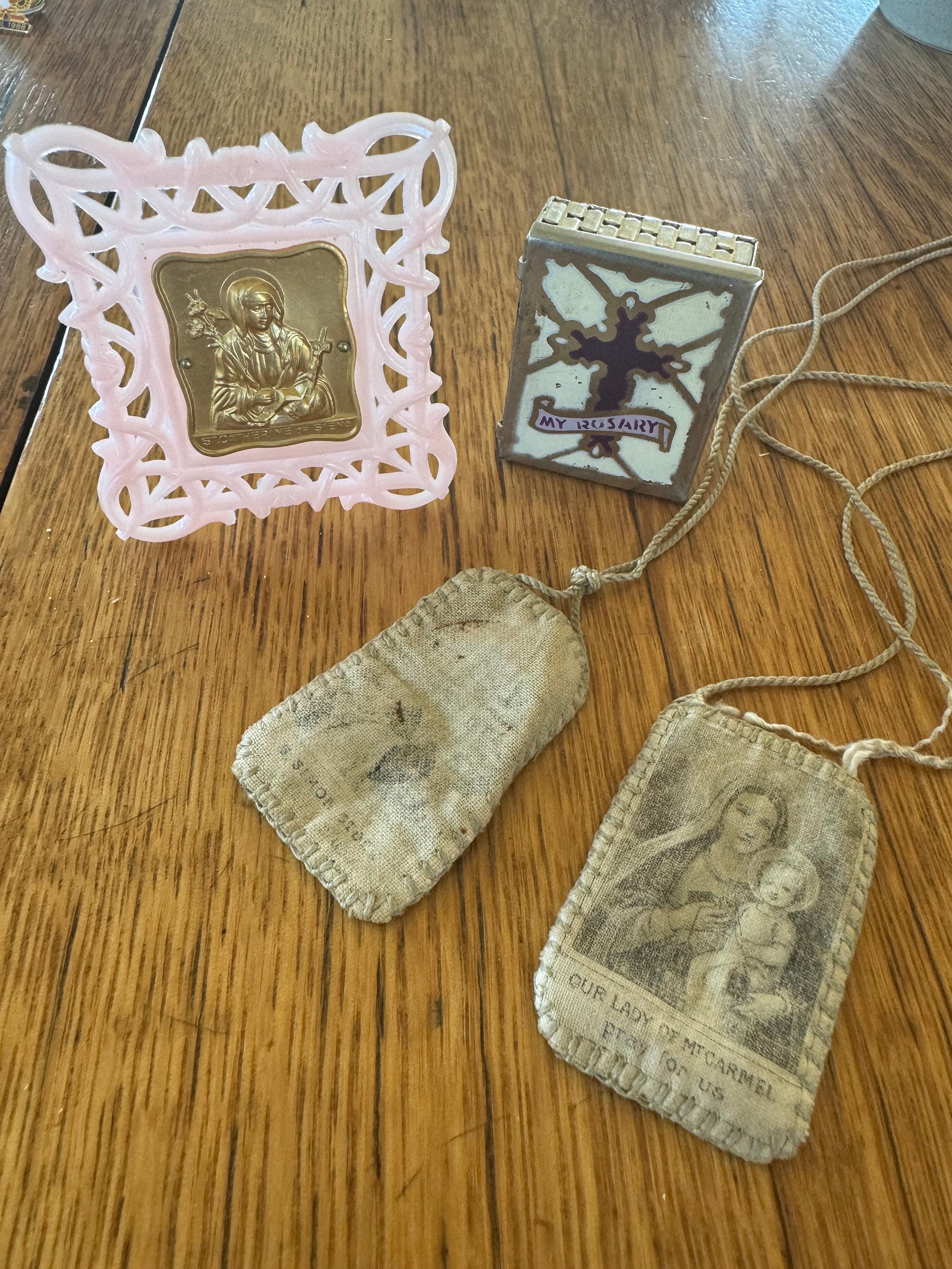 Vintage Miniature Rosary Box - Etsy Vintage Miniature Rosary Box - Etsy