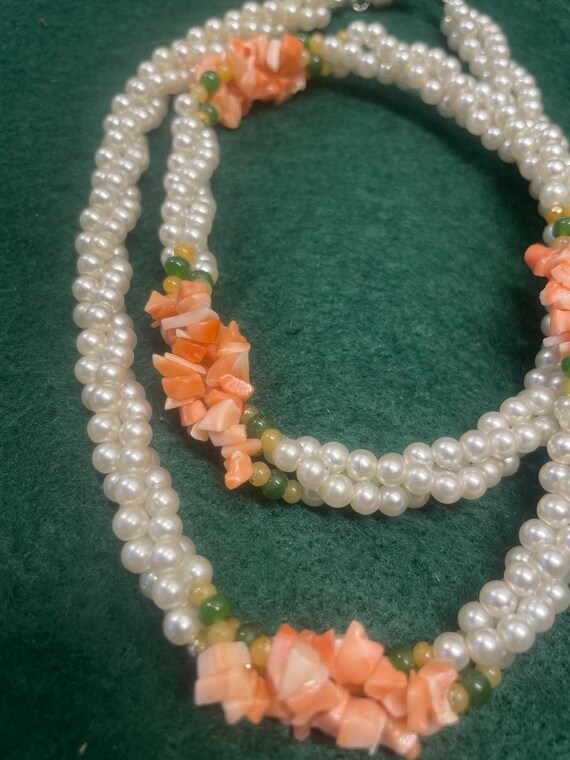 Vintage "Pearls", faux coral and JADE beaded neck… - image 3