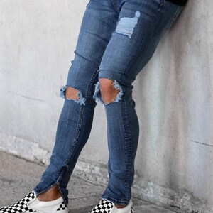 Stylish Combination 4 Super Cool Ways To Style Your Ripped Denim Jeans   IWMBuzz