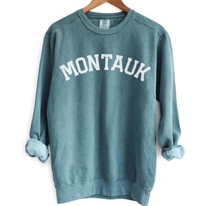 Montauk Comfort Colors Crewneck Sweatshirt | Vintage Faded Grunge Style Pullover Sweater | Hamptons, New York Sailing, Yacht, Athleisure Top Blue Spruce