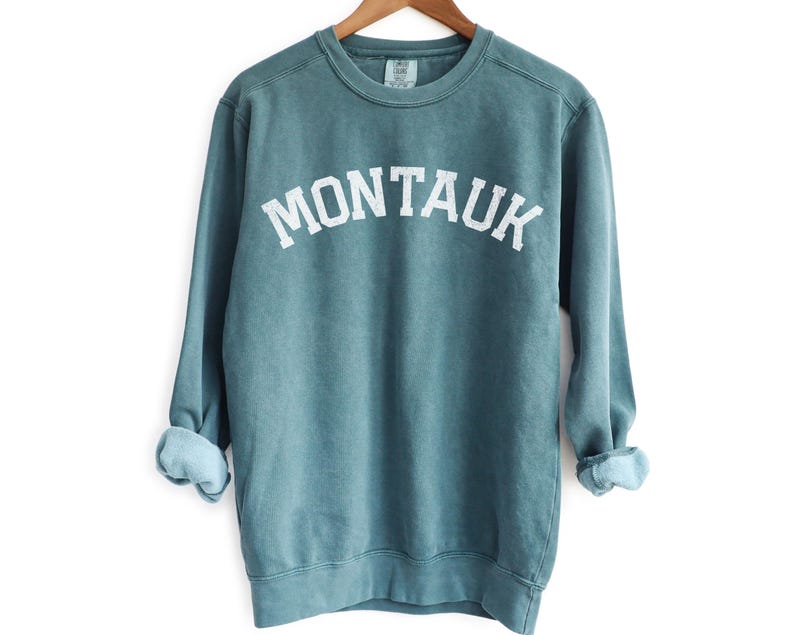 Montauk Comfort Colors Crewneck Sweatshirt | Vintage Faded Grunge Style Pullover Sweater | Hamptons, New York Sailing, Yacht, Athleisure Top Blue Spruce