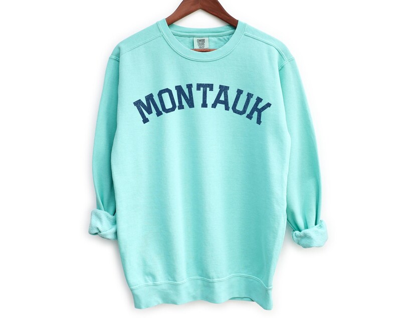 Montauk Comfort Colors Crewneck Sweatshirt | Vintage Faded Grunge Style Pullover Sweater | Hamptons, New York Sailing, Yacht, Athleisure Top Chalky Mint