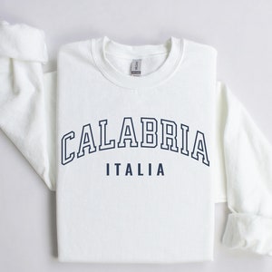 Calabria, Italia Crewneck Sweatshirt | Italy Pullover Sweater | Gift Idea for Italian Enthusiast | Men, Women’s, Travel, Athlesiure Outfit