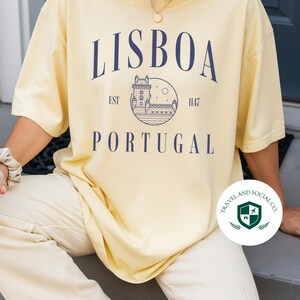 Camiseta de algodón con colores cómodos de Lisboa, Portugal / Camisa de viaje de Lisboa / Regalo para ella o él viajero imagen 8