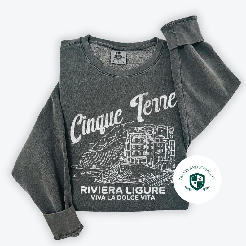 Cinque Terre Comfort Colors Lightweight Cotton Crewneck Sweatshirt | Vintage Italy, Italian Riviera Pullover Pepper