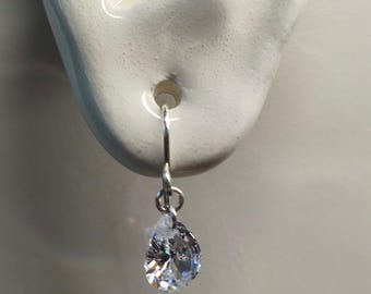 Sterling Silver tear drop Crystal earing. Christmas. Wedding earrings. Fine earing