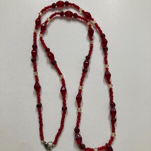 Red and White Glass Beaded Necklace 18 in.