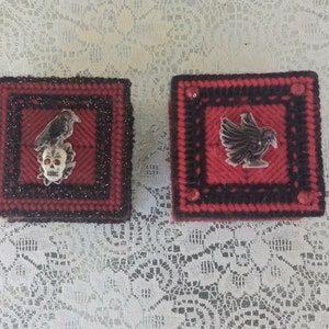 Raven Trinket Box, skull, red, black