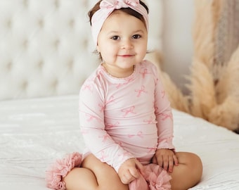 Organic Bamboo Baby Bodysuit – Pink Bows Print, Scalloped Edge