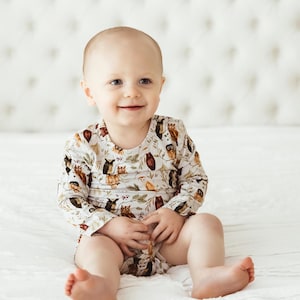 Sleepy hohle Wald Eulen Bambus Langarm Baby Bodysuit - Unisex Toile Design - Bodysuit für Säuglinge und Kleinkinder - Neues Baby Geschenk