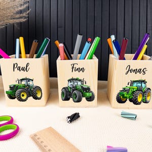 Personalized wooden pencil holder for children, tractor design, back-to-school gift, pencil holder with name, pencil box for boys, tractor