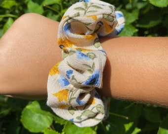 Floral scrunchies