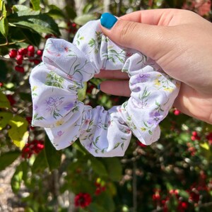 floral scrunchie