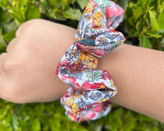 Floral scrunchie