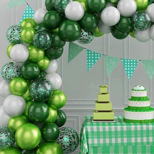 Green Balloon Arch