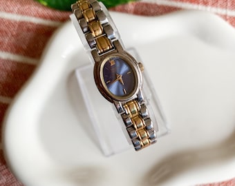 Vintage Two-Tone Pulsar Women’s Watch — Striking Midnight-Blue Oval Dial & Gold/Silver Link Bracelet