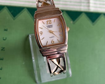 Vintage Gruen Precision Engraved Women display picture 1
