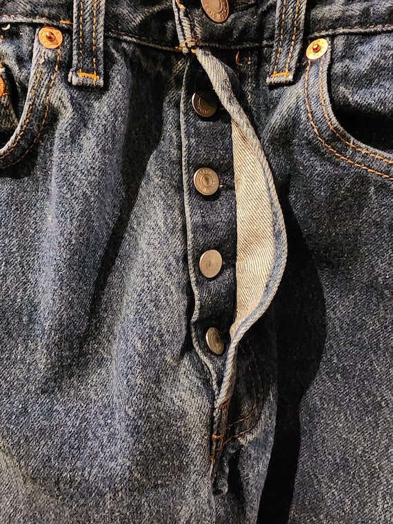 Levi's Men's 501 Original Shrink-to-Fit Jeans - Iconic Straight Leg Button Fly Denim