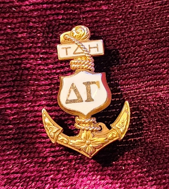 Vintage 10k Gold Delta Gamma Pin